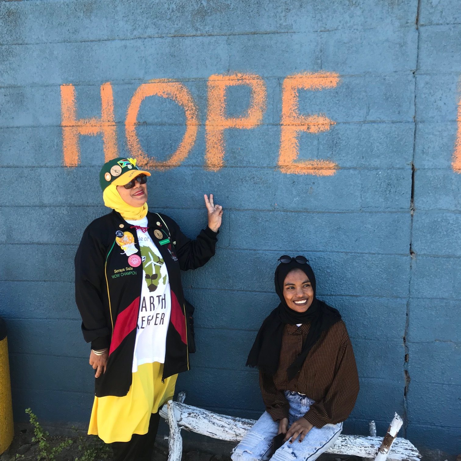 Reportage – Khadija & Mwzanele, grandir dans les Cape Flats